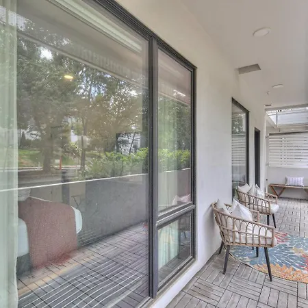 Amazing Downtown W Pool Free Parking 104