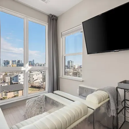 Stella | Downtown Gulch | 7 Min Drive To Broadway! Holiday home Nashville