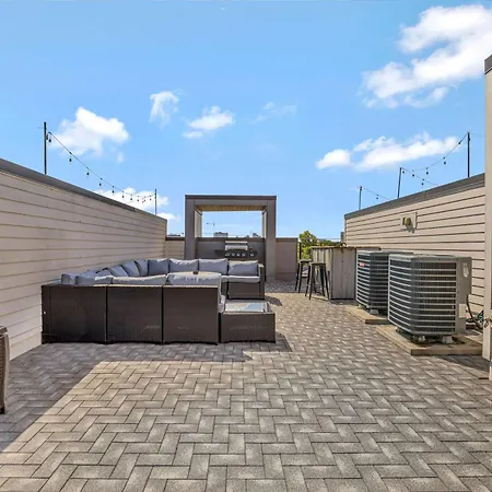Spacious In - 2mi To Lower Broadway