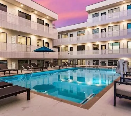 Amazing Downtown W Pool And Free Parking Nashville