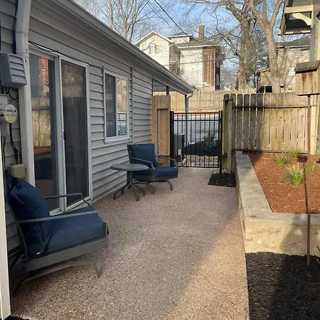 Luxury Townhouse On Music Row - Downtown Holiday home *