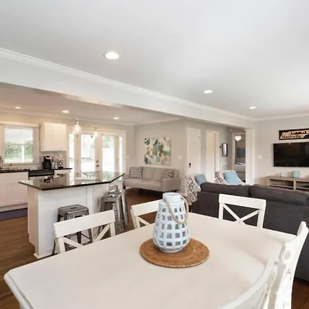 Hip 3 Bed 2 Bath Holiday home Nashville