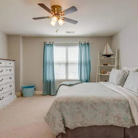 Cheerful In Hip Westmeade! *