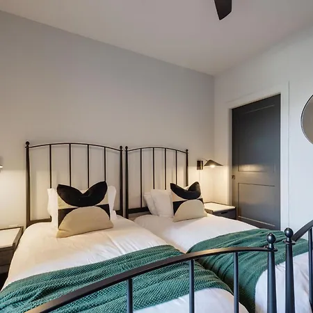 Records - 4 Units - Pool & Gym - Mins To Broadway * Nashville