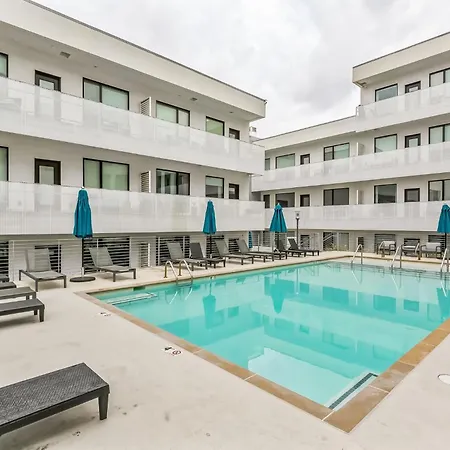 Holiday home Chic For 8 In Desirable Gulch Neighborhood Nashville