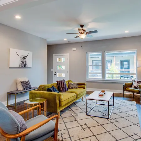 Holiday home Couple Townhome Getaway Near East Nashville