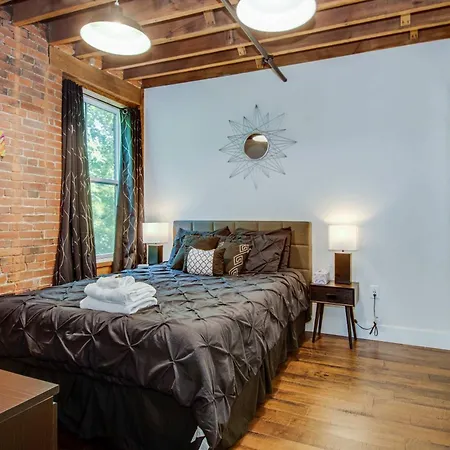 Holiday home Stellar Sleeps 4 10 Mins From Broadway Nashville