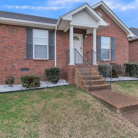 Cozy 3 Bdr In West L Close To Tsu