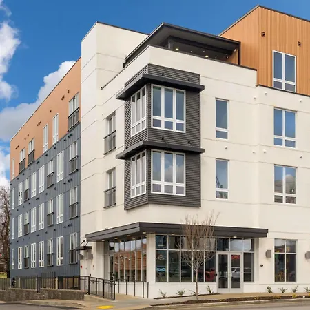 Trendy Close To Nissan Stadium Nashville