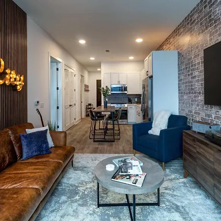 Trendy Close To Nissan Stadium Holiday home
