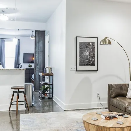 Holiday home Chic And Modern West End Living Nashville