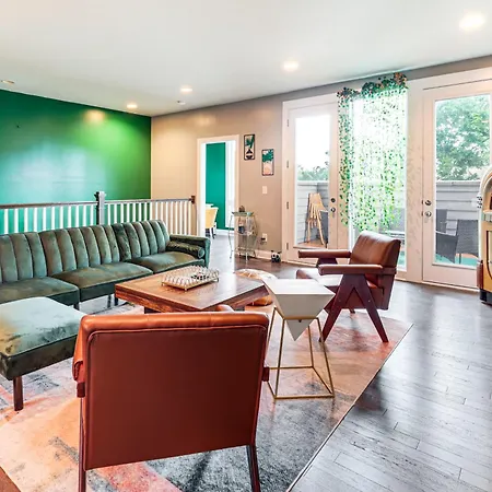 Holiday home Pet-friendly Abode W/ Balcony In East Nashville! Nashville