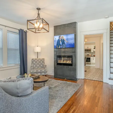 Holiday home - 1815 Pearl St Nashville
