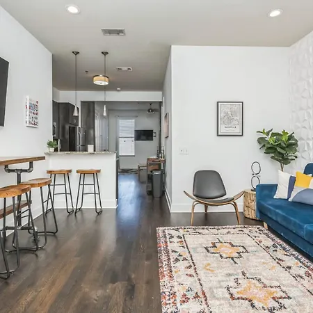 Electric Geometric - Fit For 4 Holiday home Nashville
