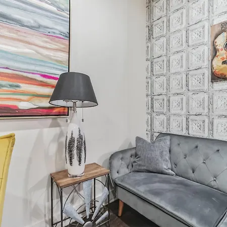 Dream In Desirable West End * Nashville