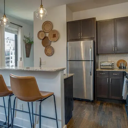 Stylish Loft Near Centennial Park * Nashville