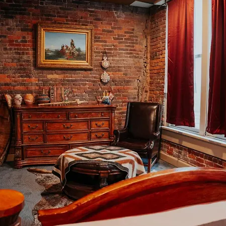 Holiday home Broadway 4br 2bth 2500sf Art Gallery And Steam Nashville