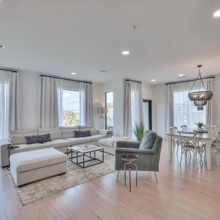 Boutique On Nashville's Riverfront- Eve #402 Holiday home