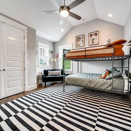 Holiday home Nell's Haven Two Miles To Downtown & Broadway Nashville