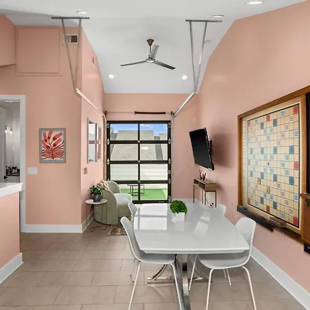 Play At 8th & Argyle Elite Vacation Spot Holiday home