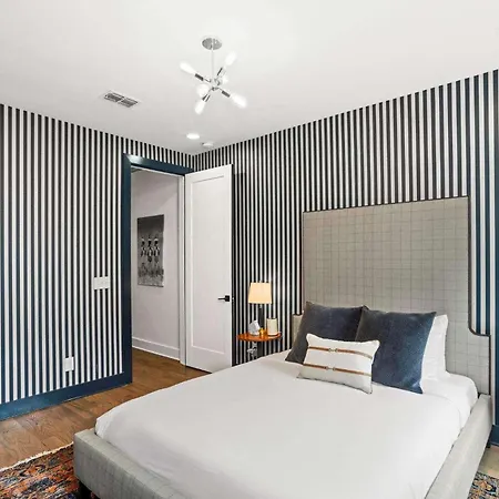 Class At 8th & Argyle Elite Vacation Spot Holiday home Nashville