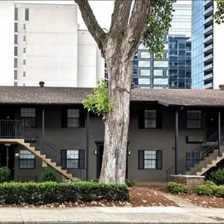 Cozy Midtown Location Walkable Apartment *