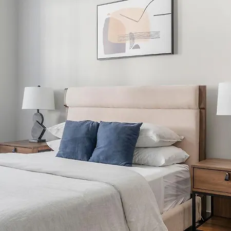 Landing Modern 1bd Gym Pool Nashville