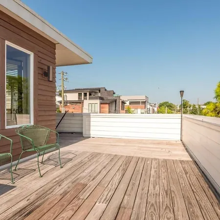 Holiday home 12 South Charmer 3 Bedroom With Rooftop Patio