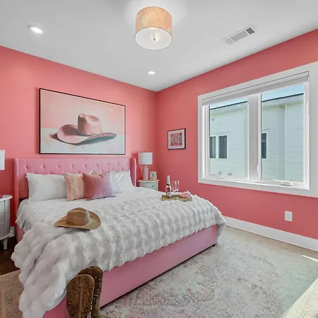 Bright 3br East Retreat 10 Min To Broadway