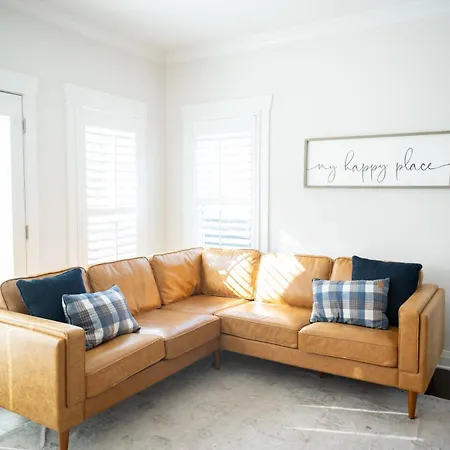 The Teal Door Cottage-spacious With Kingsuite * Nashville