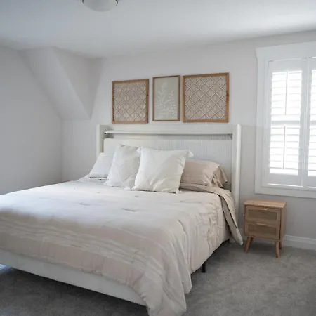 The Teal Door Cottage-spacious With Kingsuite Holiday home *