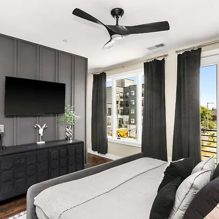 Fantastic Elegance Rooftop Views Of *