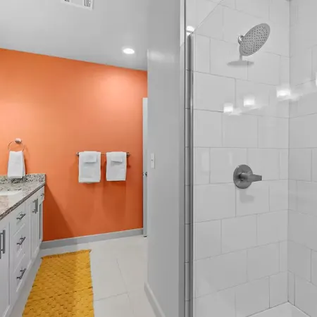 Apartment Wild & Chic - Rooftop Pool, Walk To Broadway