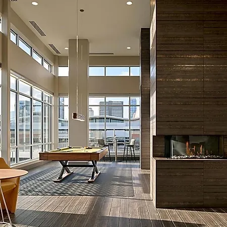Wild & Chic - Rooftop Pool, Walk To Broadway Apartment Nashville