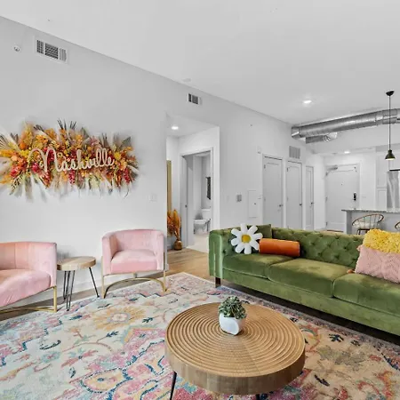 Apartment Wild & Chic - Rooftop Pool, Walk To Broadway Nashville