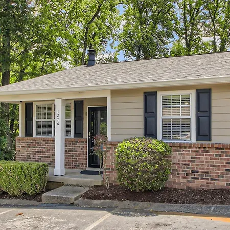 3 Units - Sleeps 24 - Mins To Downtown And Airport