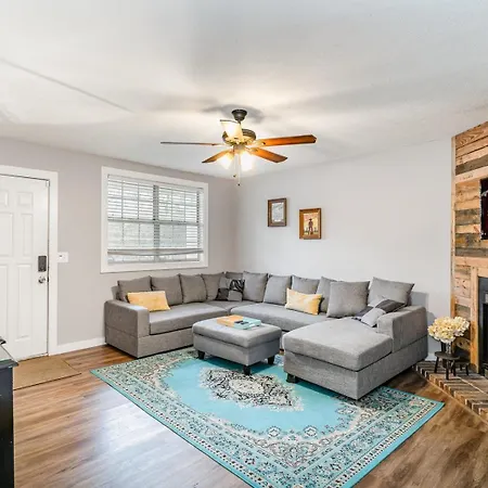 3 Units - Sleeps 24 - Mins To Downtown And Airport Nashville