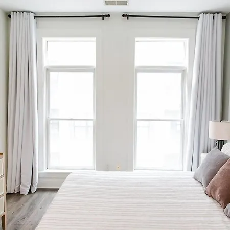 Modern Germantown - Walkable, Quiet & Apartment *
