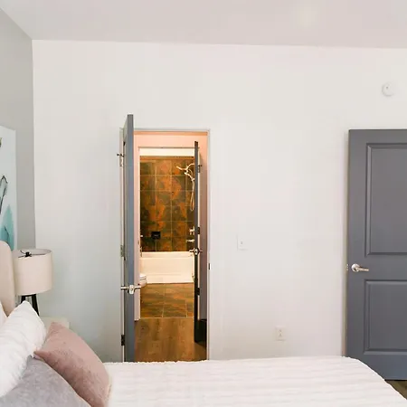 Modern Germantown - Walkable, Quiet & *