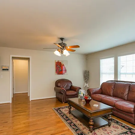 Villa Huge For Groups Near Downtown *