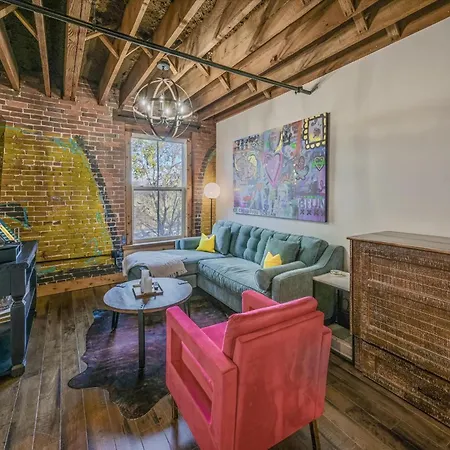 Luxe Loft With Speakeasy Parking And 2 Mi To Broadway