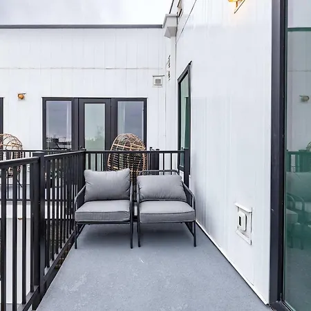 Apartment Space Cowboy Launchpad 1 Mile To Broadway Nashville