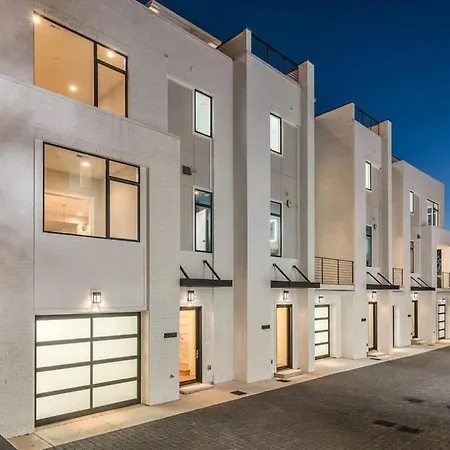 Fiddler's Flats - Sleeps 16 - Two Rooftops With View *