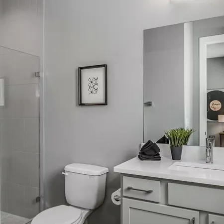 Private Rooftop Oasis - 2 Homes Holiday home Nashville