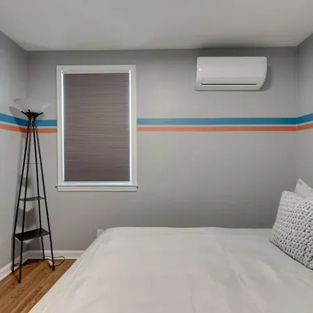Oasis Of Nashville, With A Pool And Hot Tub ! Holiday home *