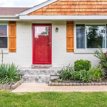 Holiday home Oasis Of Nashville, With A Pool And Hot Tub ! Nashville