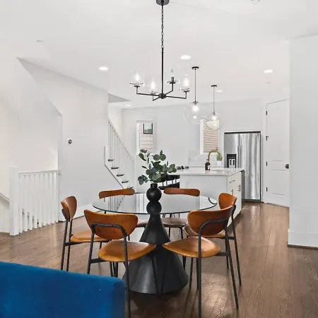 Two Adjacent Homes By 12 South And Belmont That Sleeps 24 * Nashville
