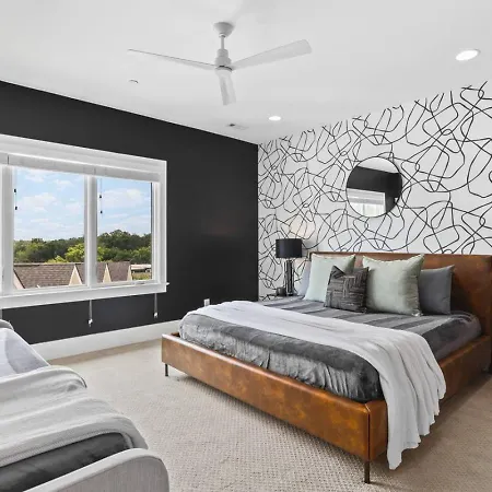 Two Adjacent Homes By 12 South And Belmont That Sleeps 24 Holiday home *