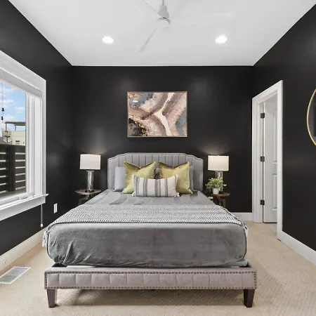 Two Adjacent Homes By 12 South And Belmont That Sleeps 24 *