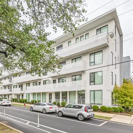 Chic For 8 In Desirable Gulch Neighborhood Holiday home Nashville